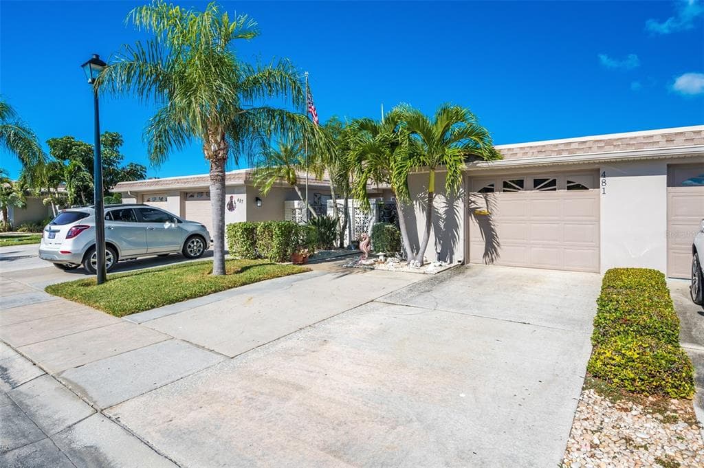 481 BOCA CIEGA POINT BOULEVARD N UNIT 481 ST PETERSBURG, FL 33708