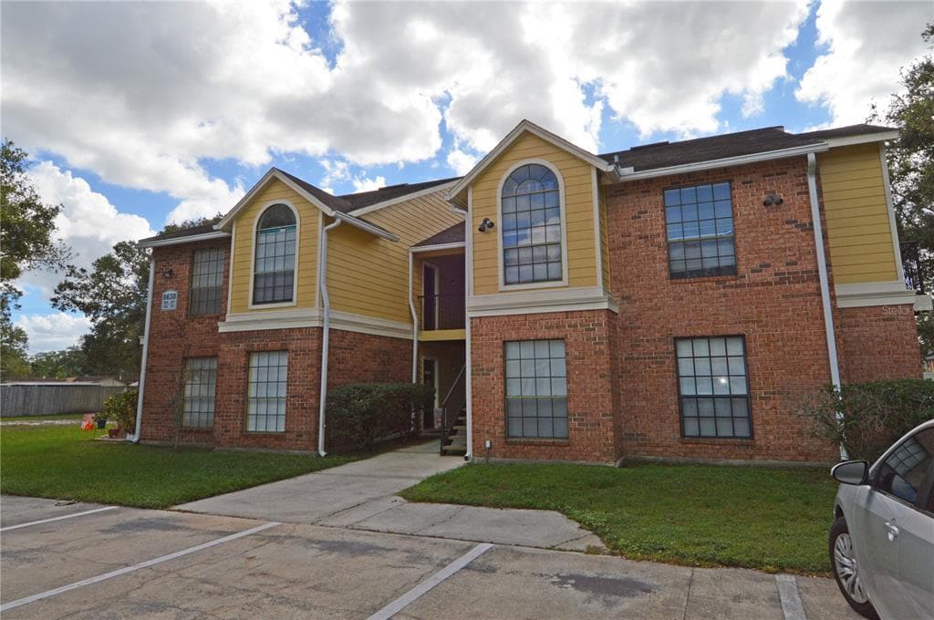 8638 FANCY FINCH DRIVE UNIT 104 TAMPA, FL 33614