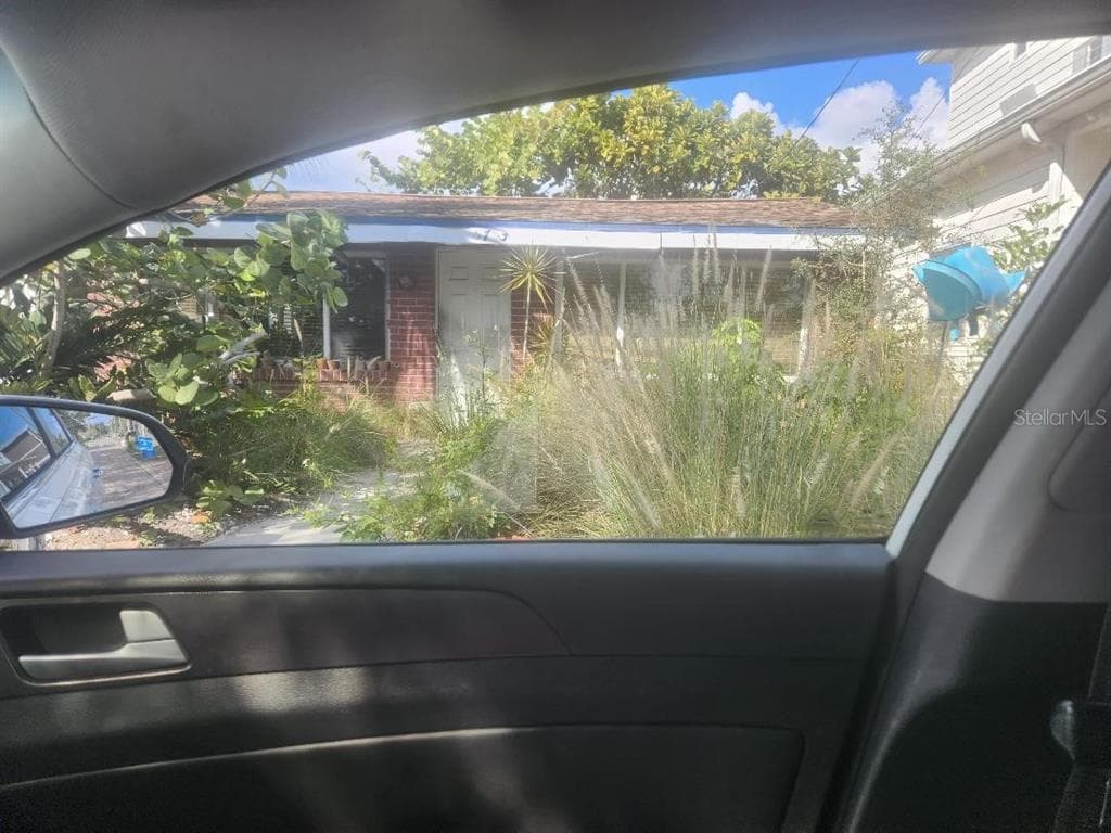 5755 75TH AVENUE N PINELLAS PARK, FL 33781