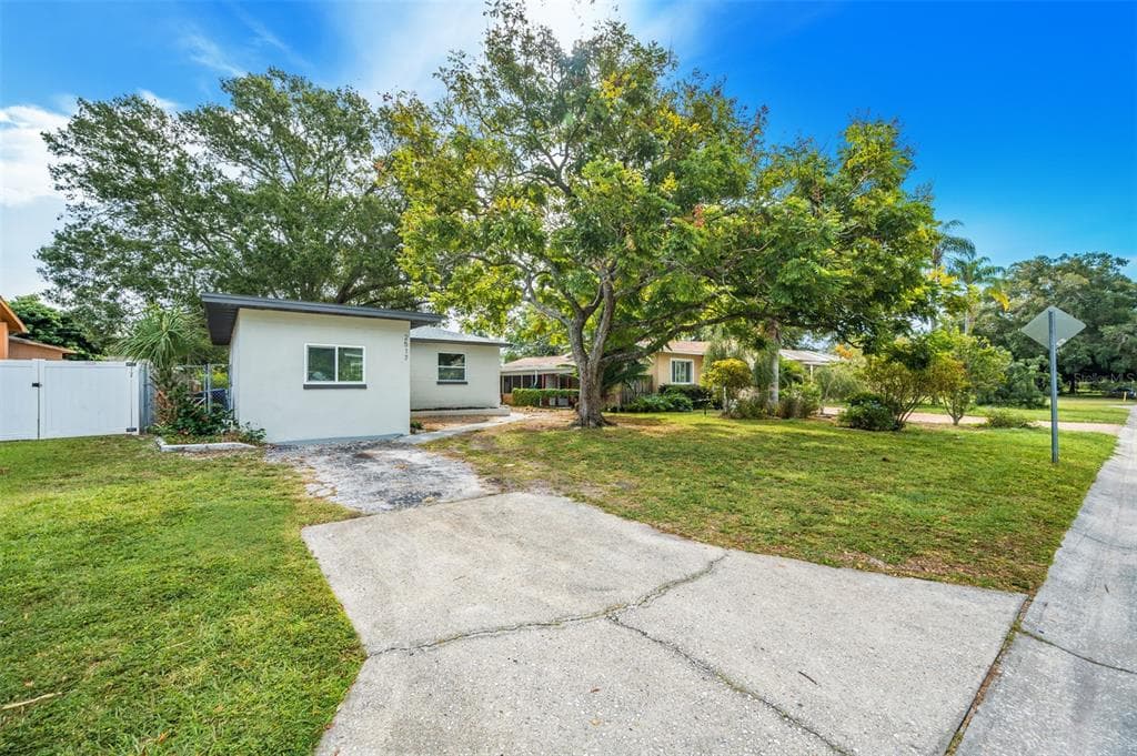 2517 19TH STREET N ST PETERSBURG, FL 33713