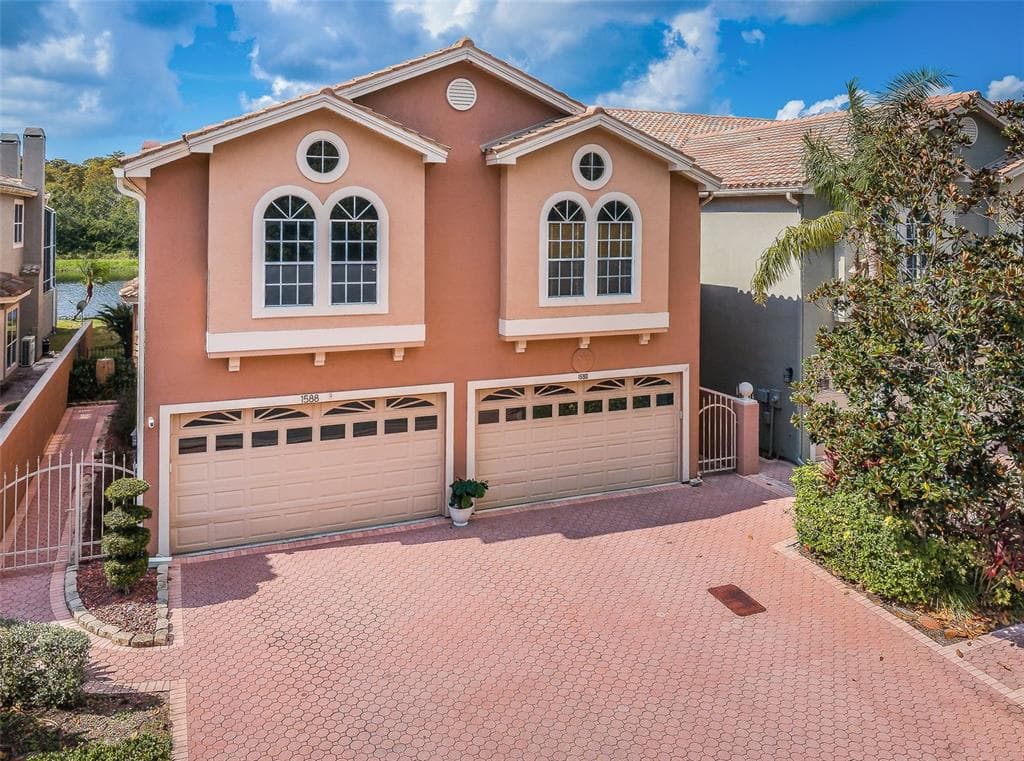 1588 LAGO VISTA BOULEVARD