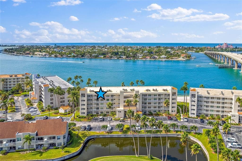 5801 BAHIA DEL MAR CIRCLE UNIT 510 ST PETERSBURG, FL 33715