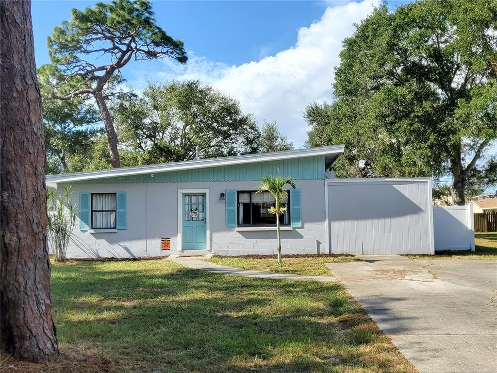 2730 DANIEL STREET CLEARWATER, FL 33761