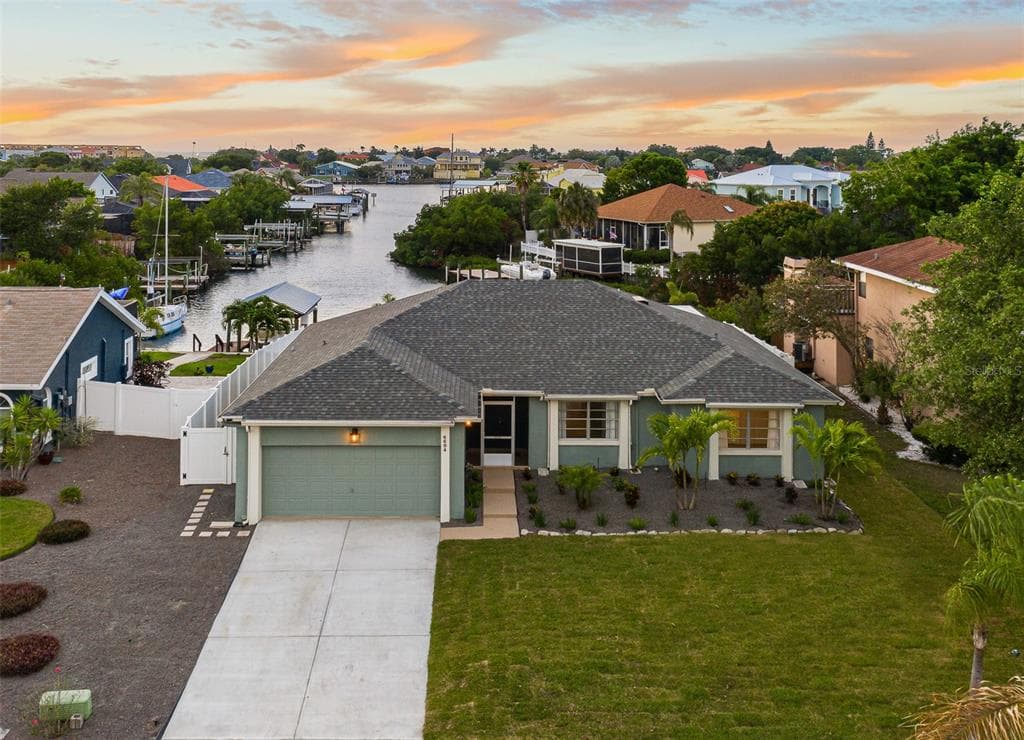 6604 DOLPHIN COVE DRIVE