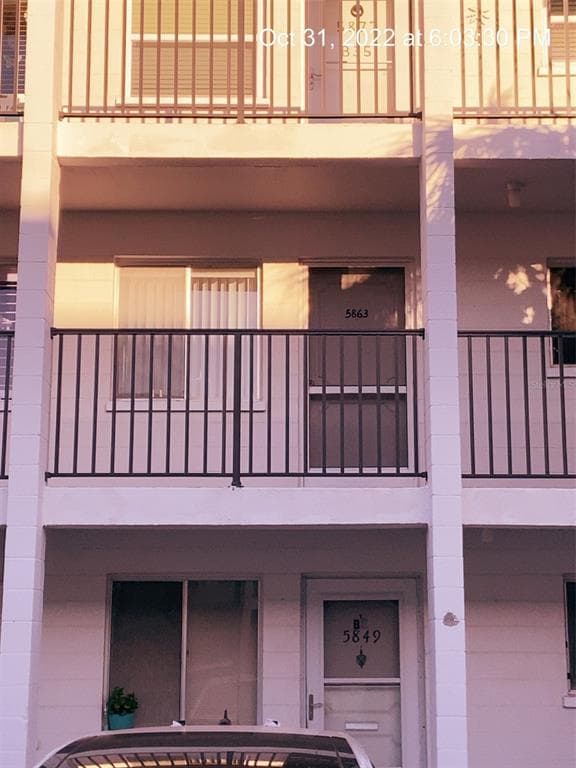 5863 PALM LANE UNIT B25 BRADENTON, FL 34207