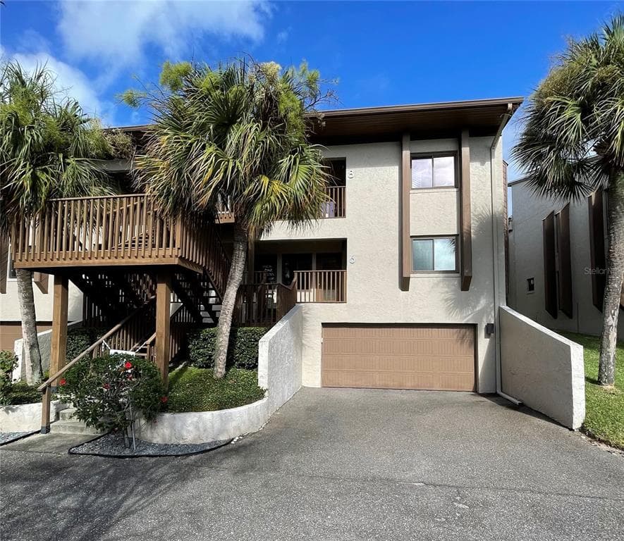 1 LAKE HOLLINGSWORTH DRIVE UNIT 8 LAKELAND, FL 33803