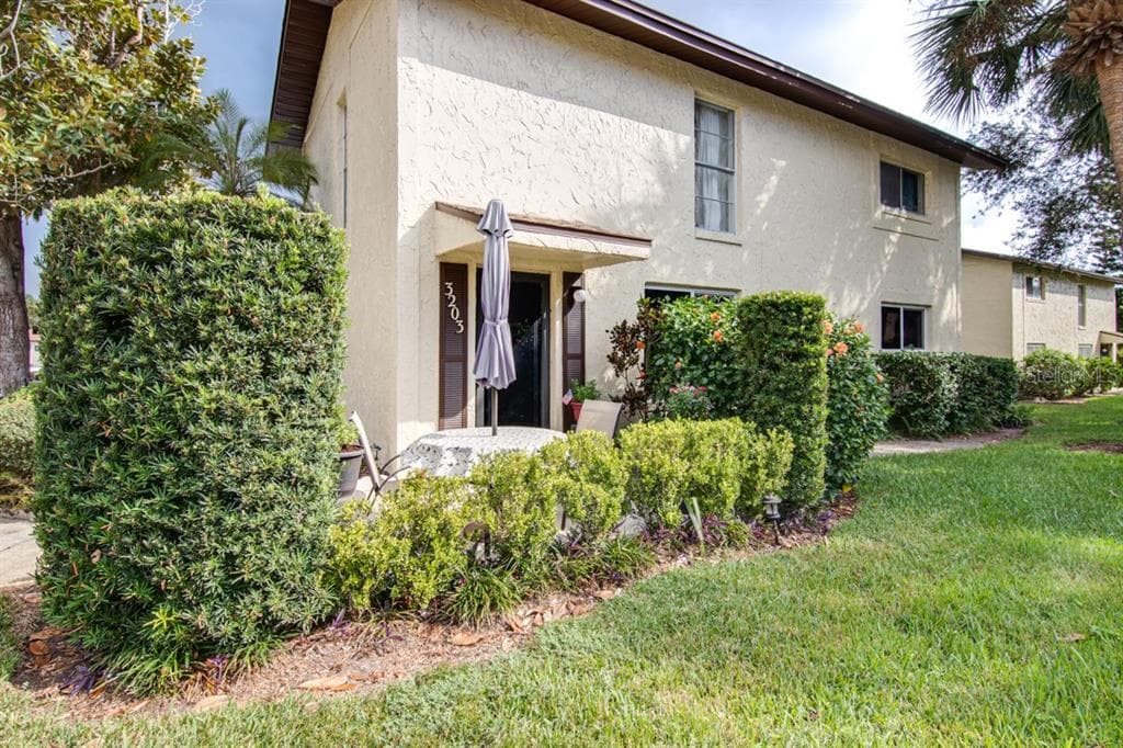 501 E BAY DRIVE UNIT 3203 LARGO, FL 33770