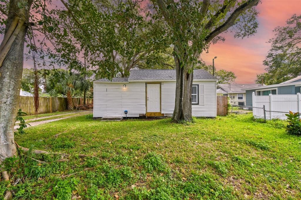 5505 33RD STREET N ST PETERSBURG, FL 33714