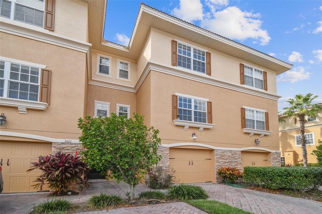 5613 BLACKFIN DRIVE NEW PORT RICHEY, FL 34652