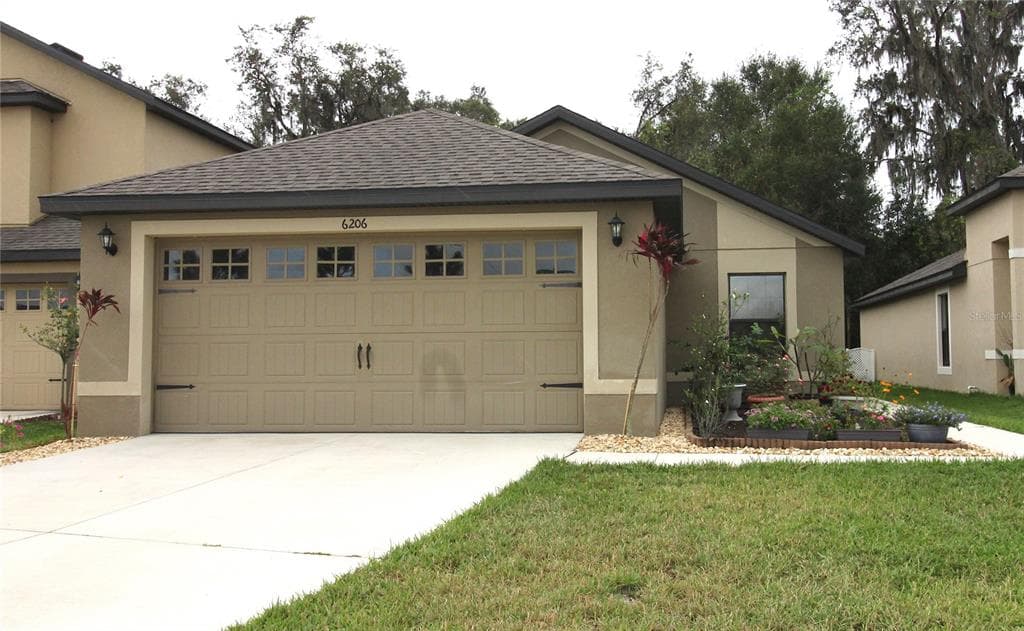 6206 MANITOBA DRIVE LAKELAND, FL 33805