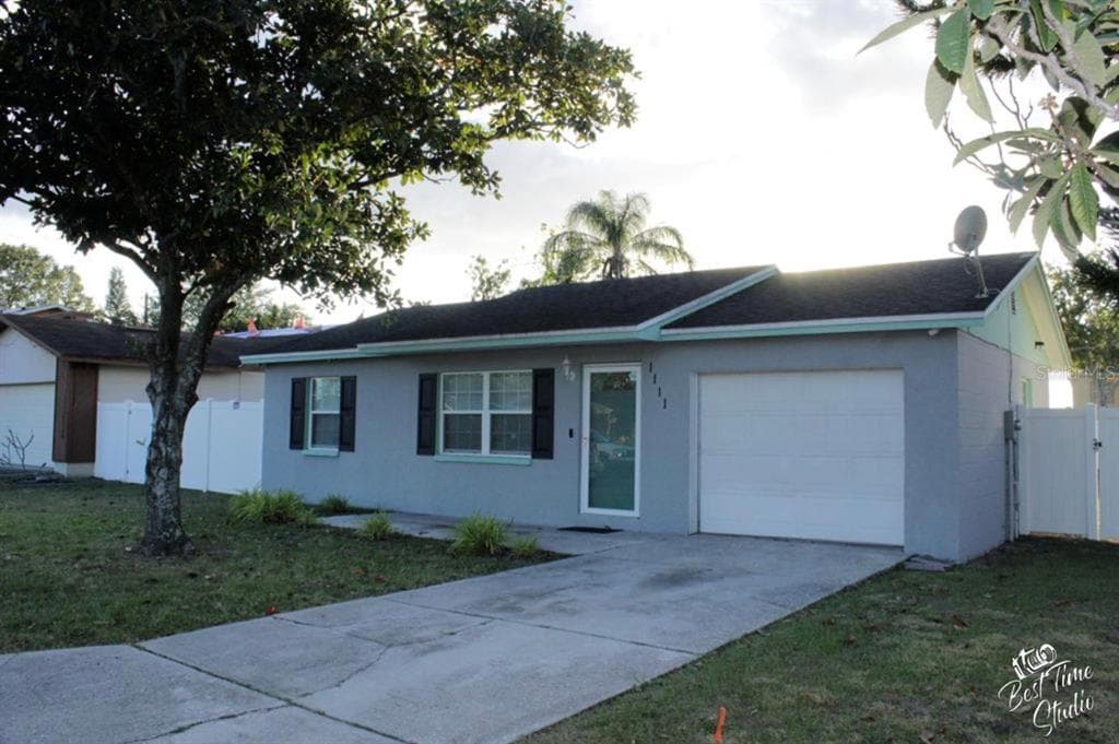 1111 CINNAMON WAY W LAKELAND, FL 33801