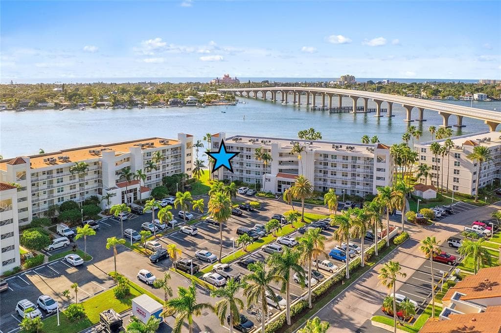 5901 BAHIA DEL MAR CIRCLE UNIT 317 ST PETERSBURG, FL 33715