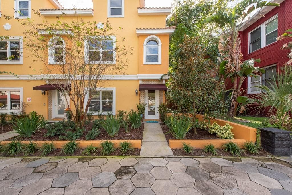 222 7TH AVENUE N UNIT 222 ST PETERSBURG, FL 33701