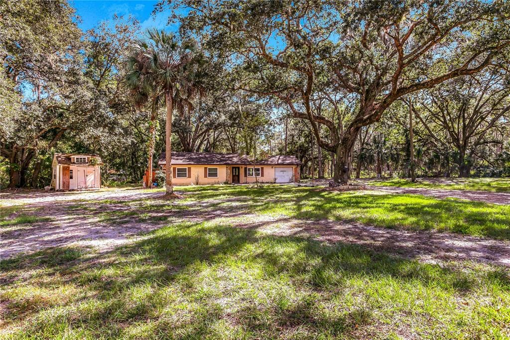 18803 CARR DRIVE LUTZ, FL 33559