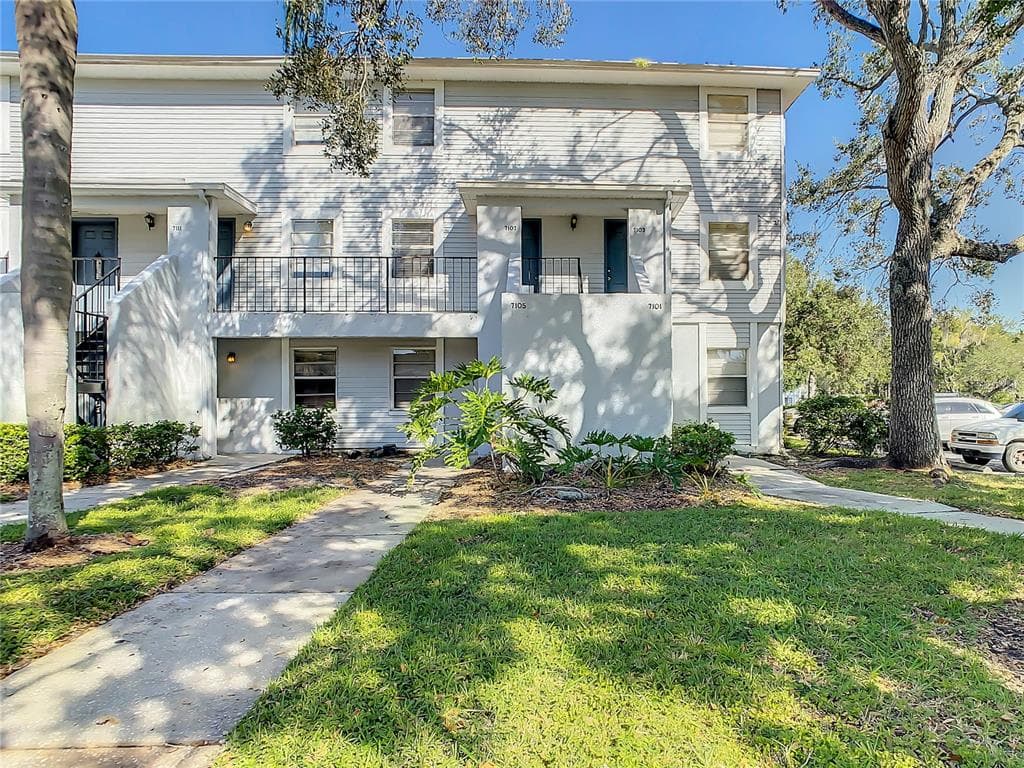 7107 E BANK DRIVE UNIT 205 TAMPA, FL 33617