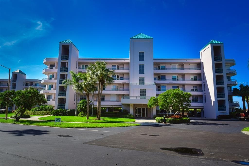 8020 SAILBOAT KEY BOULEVARD S UNIT 201 ST PETE BEACH, FL 33707
