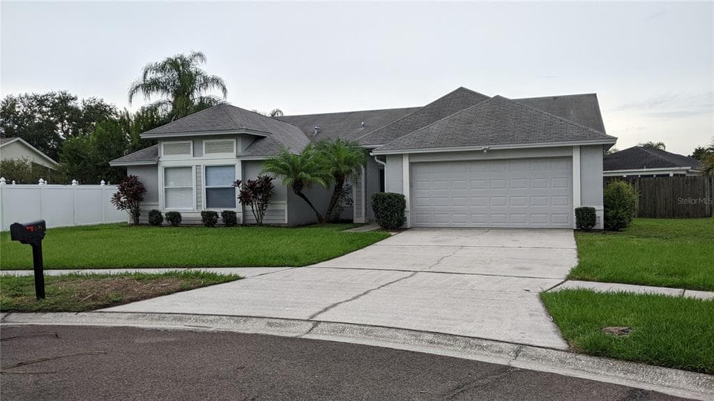 2105 HAYDON COURT BRANDON, FL 33511
