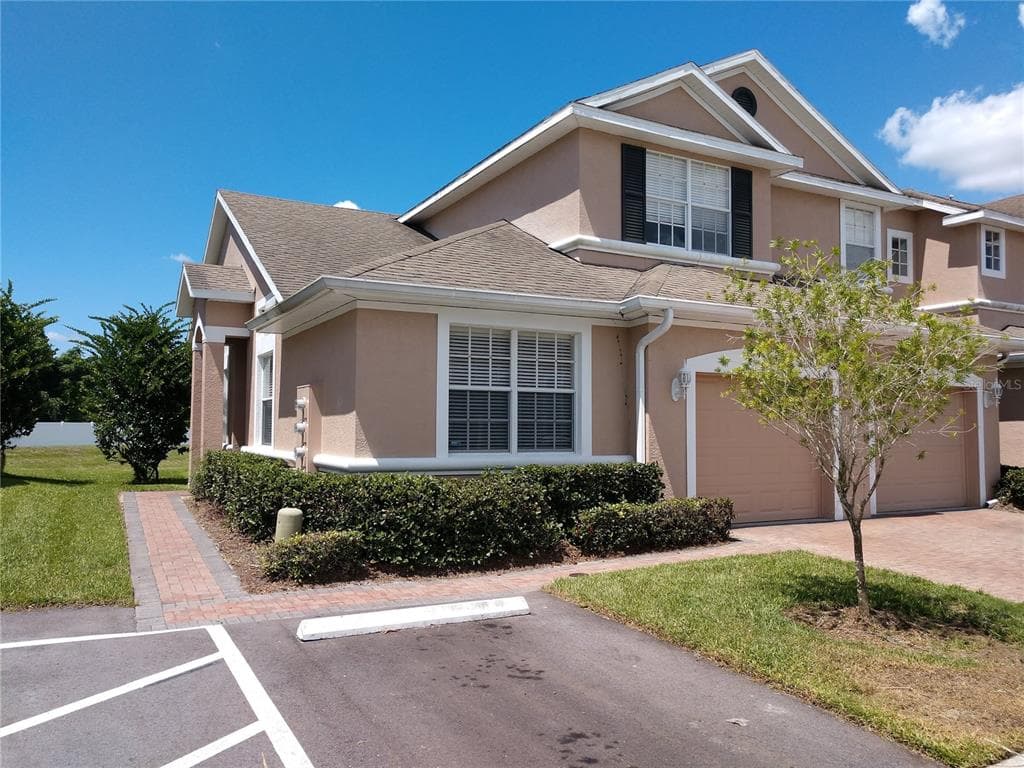 1530 SUMMERGATE DRIVE VALRICO, FL 33594