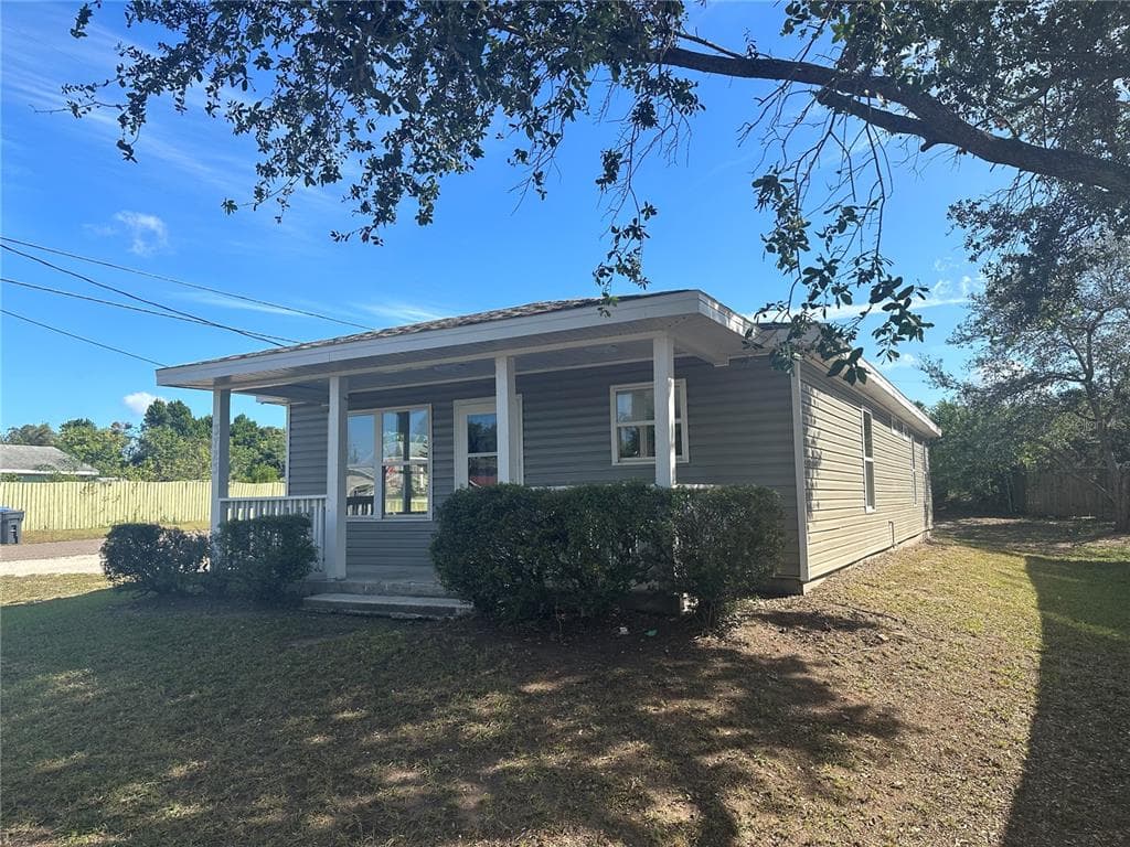 3723 WIGGINS LEAF STREET TAMPA, FL 33619