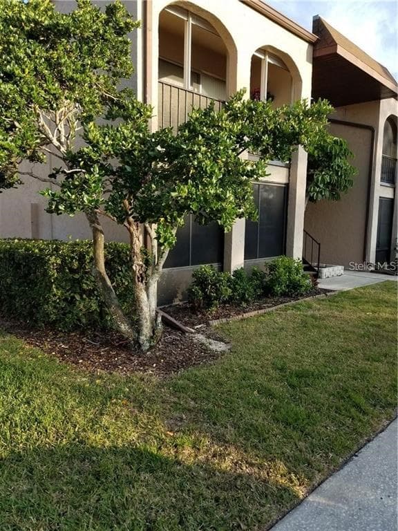 7701 STARKEY ROAD UNIT 103 SEMINOLE, FL 33777