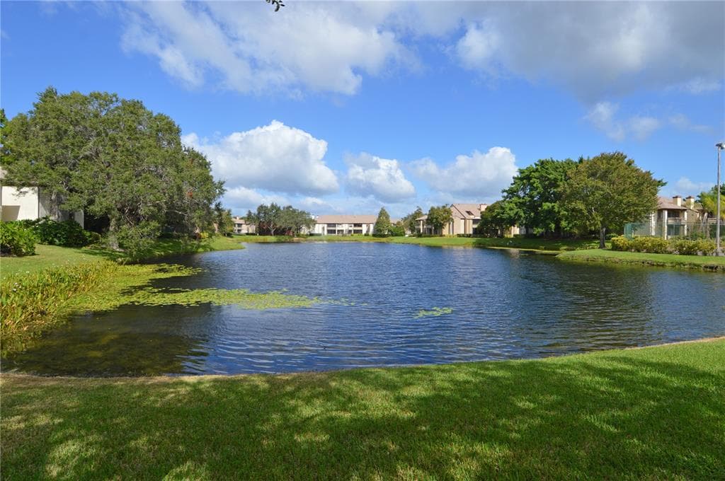 10263 GANDY BOULEVARD N UNIT 2102 ST PETERSBURG, FL 33702