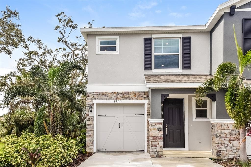 8677 PALMER PARK CIRCLE SARASOTA, FL 34238