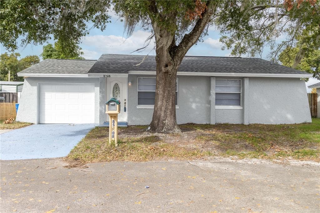 8508 WILDING COURT TAMPA, FL 33634