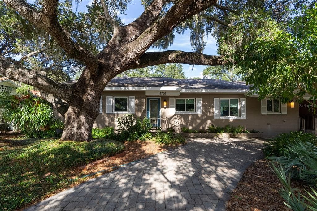 4701 W CHEROKEE ROAD TAMPA, FL 33629