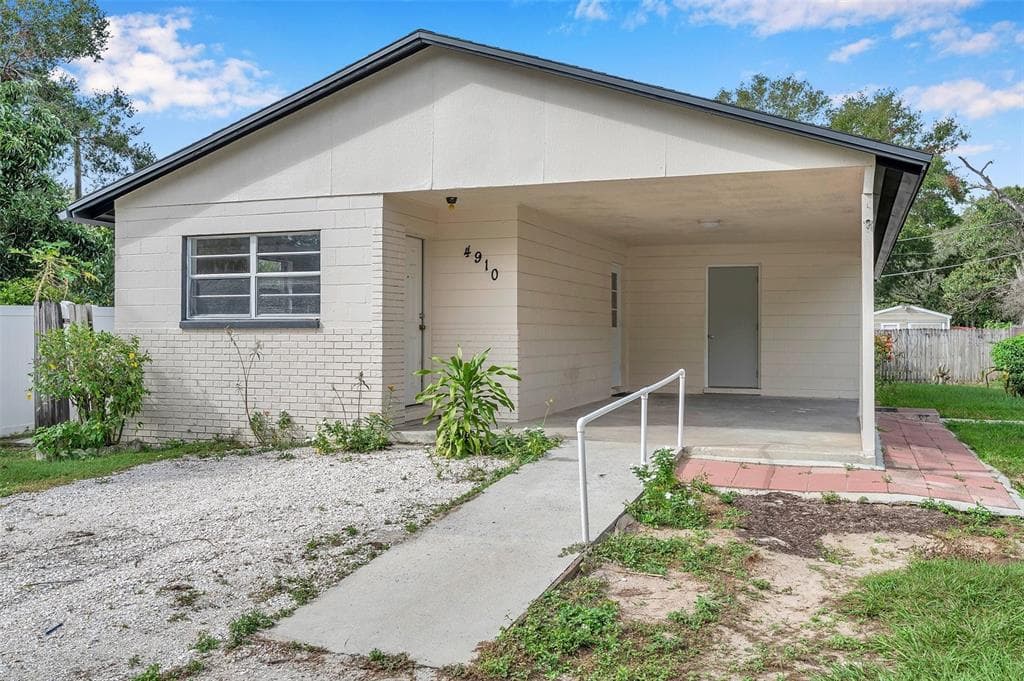 4910 N 16TH STREET TAMPA, FL 33610