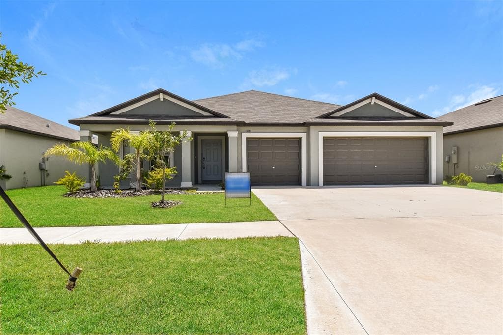 13581 WILLOW BLUESTAR LOOP RIVERVIEW, FL 33579