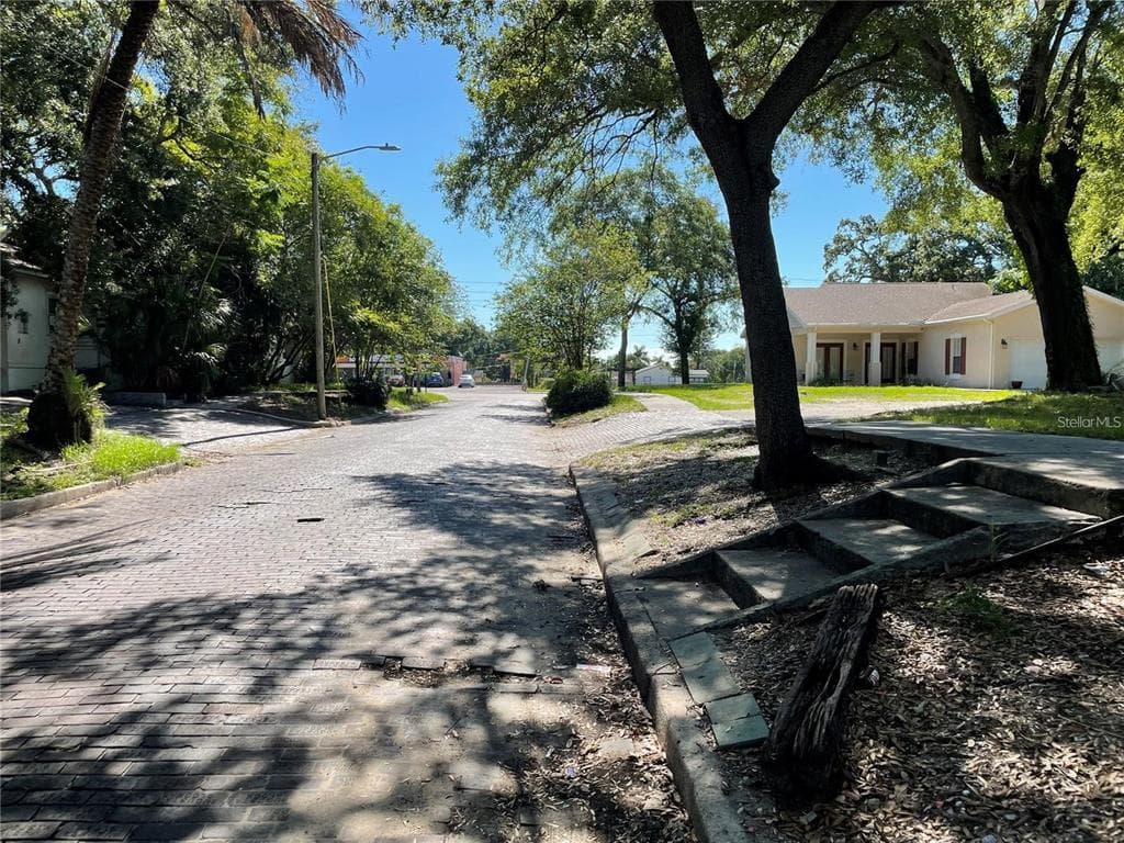 920 15TH AVENUE S ST PETERSBURG, FL 33705