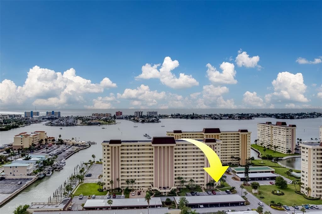 4550 COVE CIRCLE UNIT 109 ST PETERSBURG, FL 33708