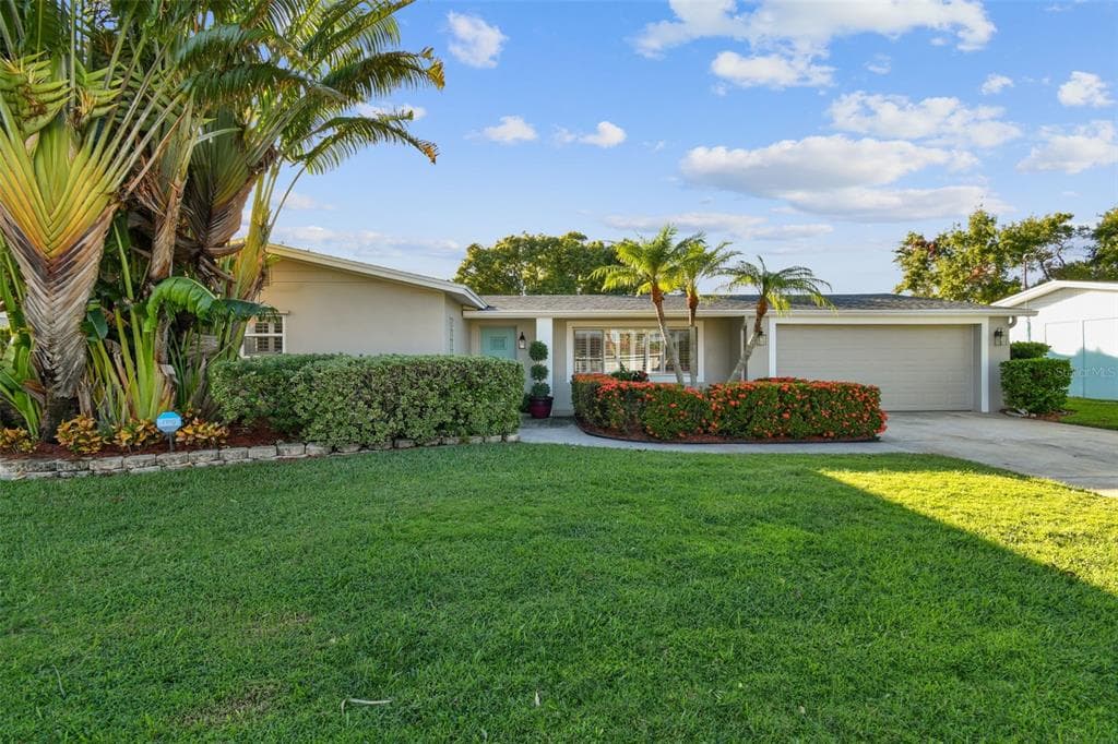 3920 FONTAINEBLEAU DRIVE TAMPA, FL 33634