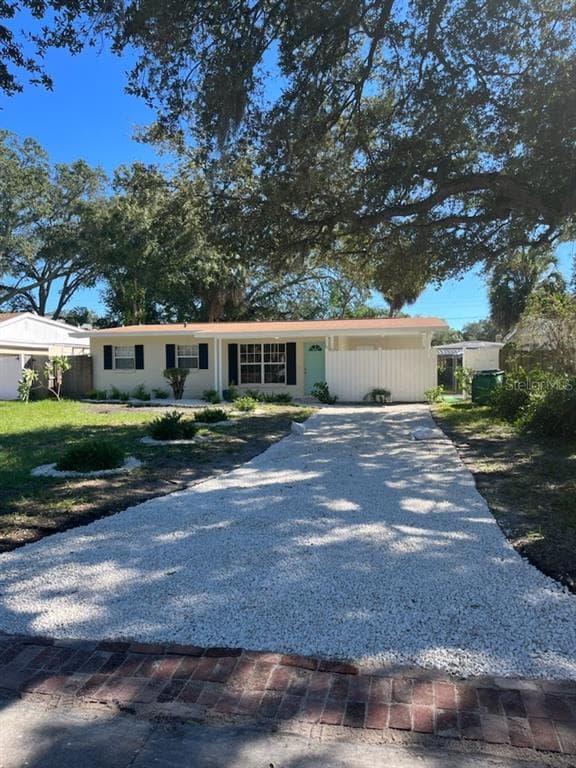 4714 W VASCONIA STREET TAMPA, FL 33629