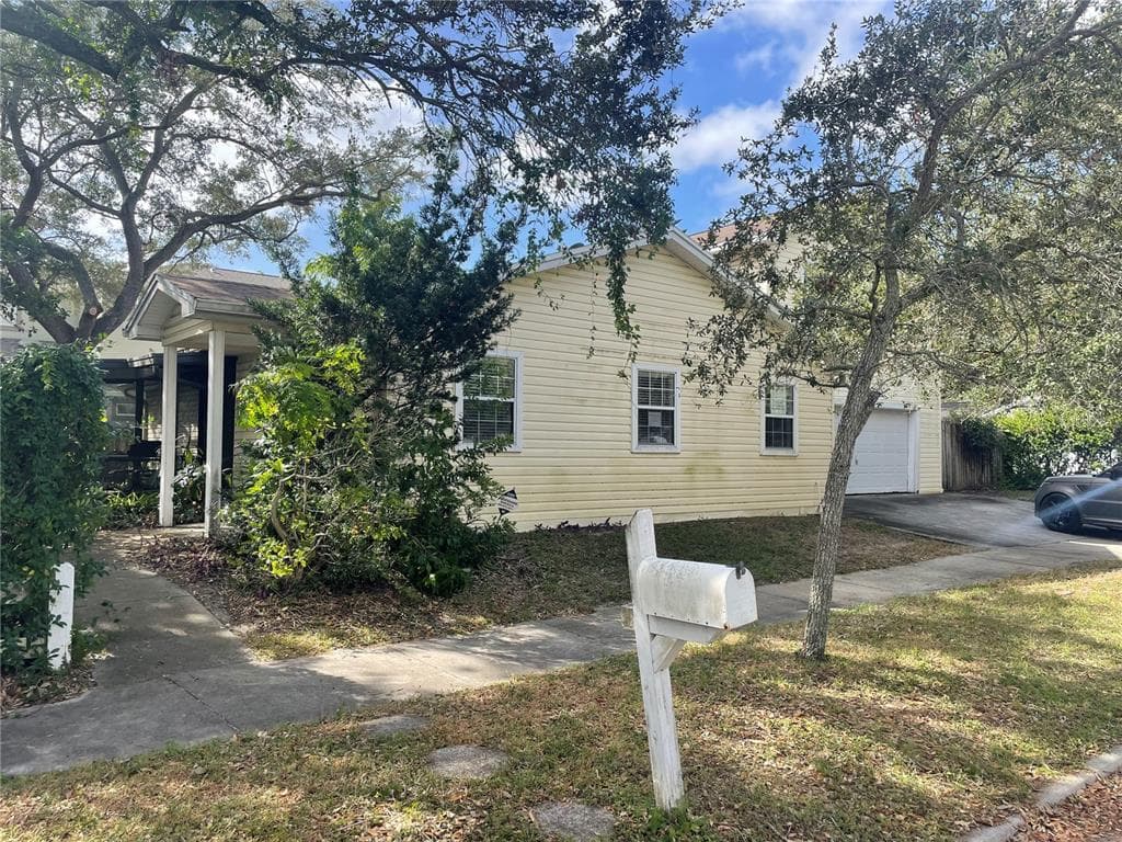 3102 W FOUNTAIN BOULEVARD TAMPA, FL 33609