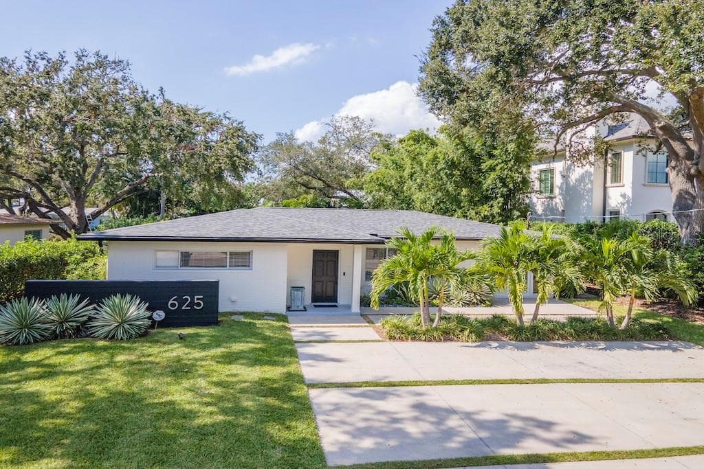 625 RIVIERA DRIVE TAMPA, FL 33606