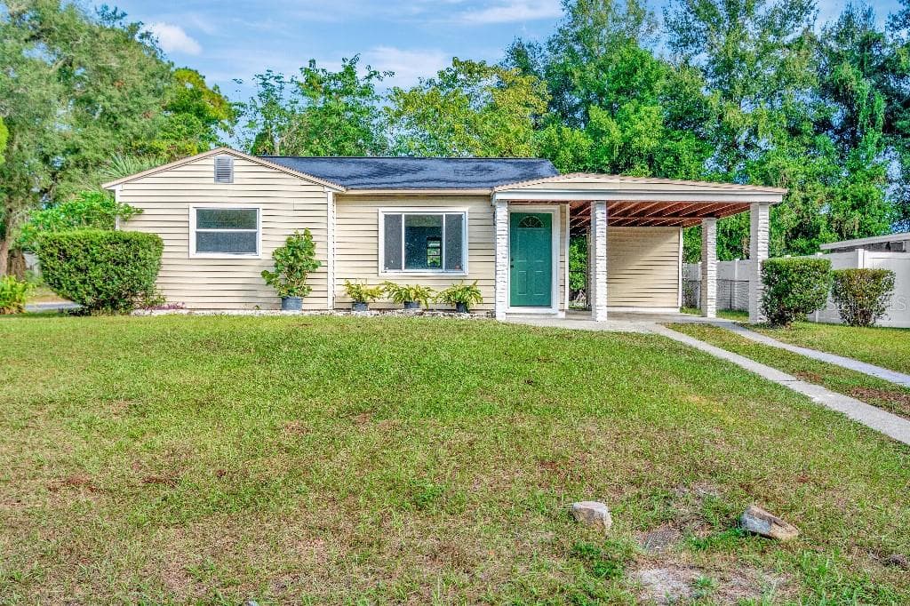 302 E ALTHEA AVENUE TAMPA, FL 33612