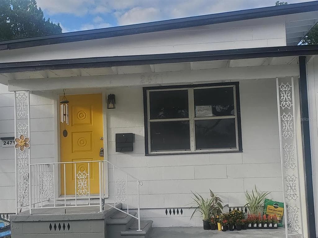 2471 QUEBEC AVENUE S ST PETERSBURG, FL 33712