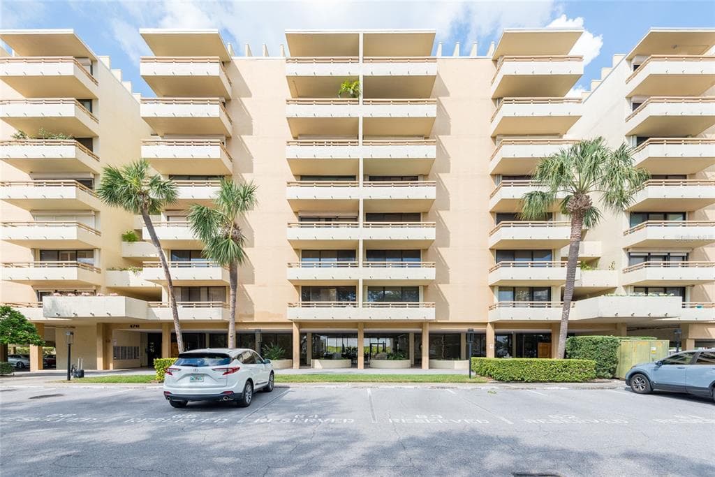 5701 MARINER STREET UNIT 603 TAMPA, FL 33609