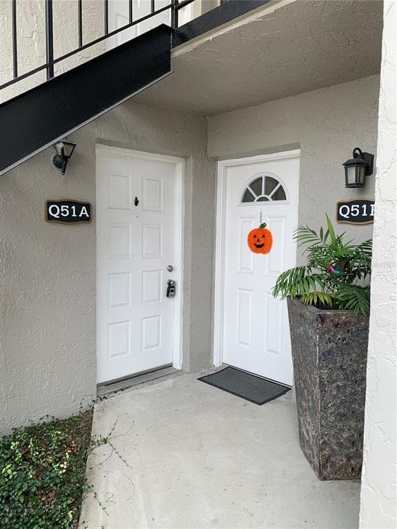 4513 S OAK DRIVE UNIT Q51A TAMPA, FL 33611