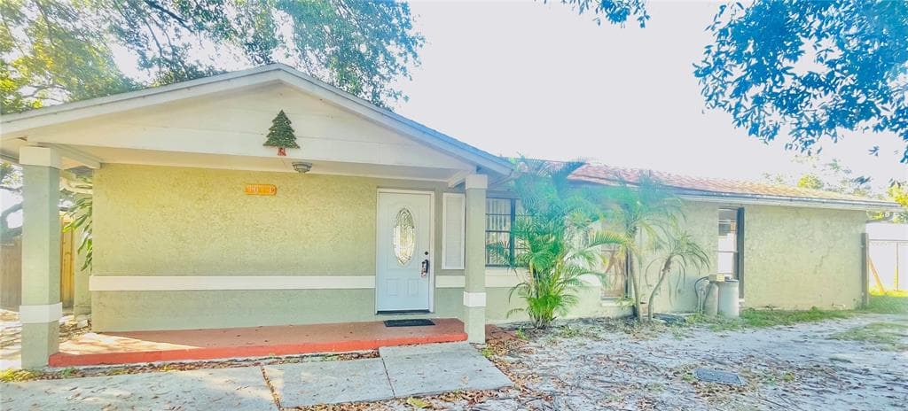 9013 WHEATHILL WAY TAMPA, FL 33615