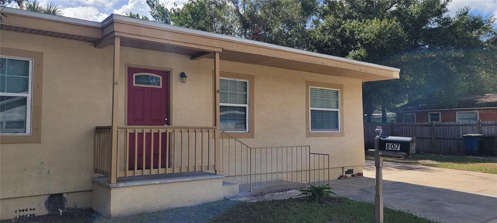 807 PALM BLUFF STREET CLEARWATER, FL 33755