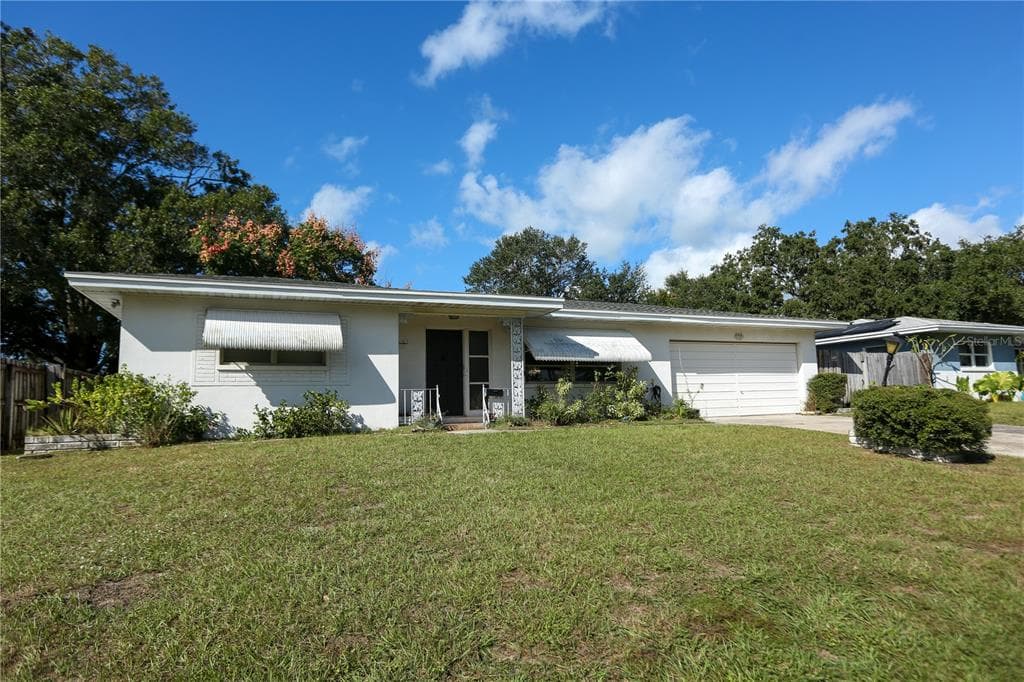 844 DUMONT DRIVE