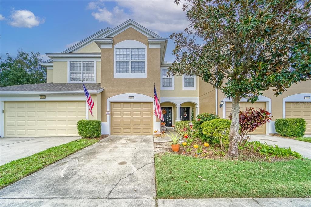 10224 PINK PALMATA COURT