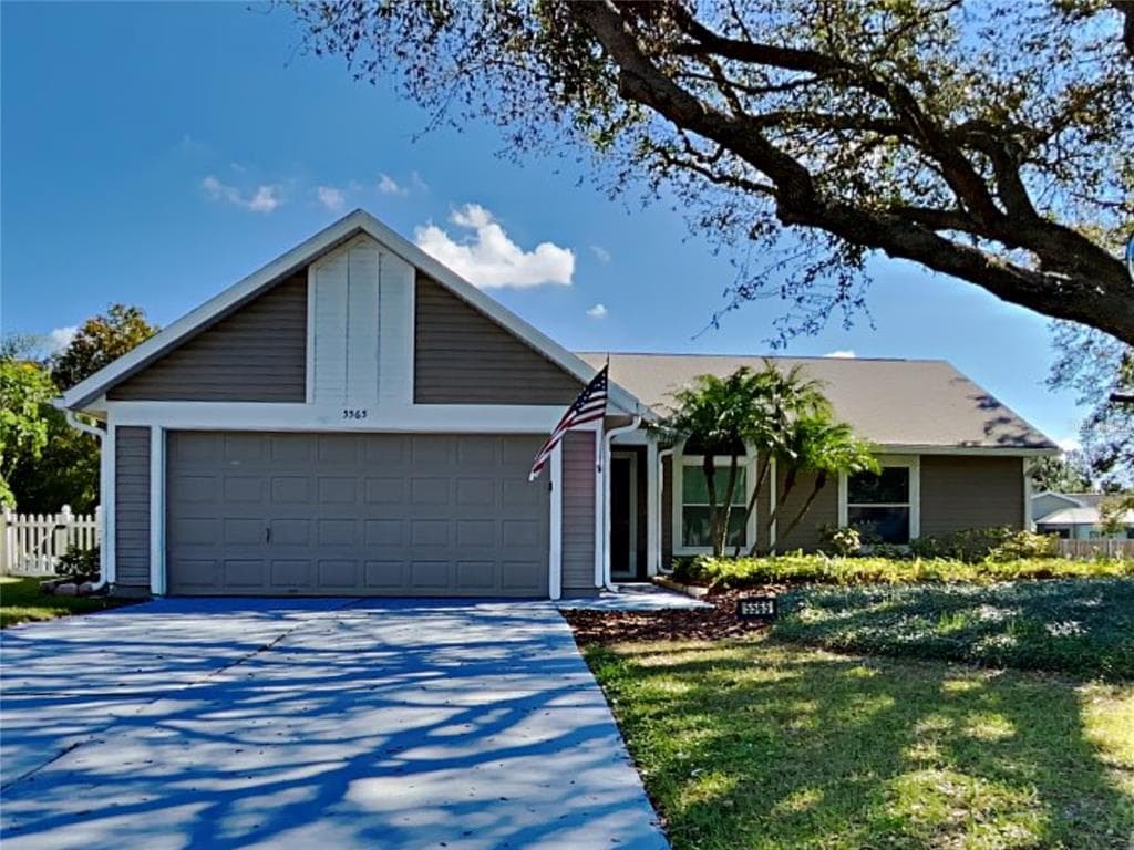 5565 34TH COURT E BRADENTON, FL 34203