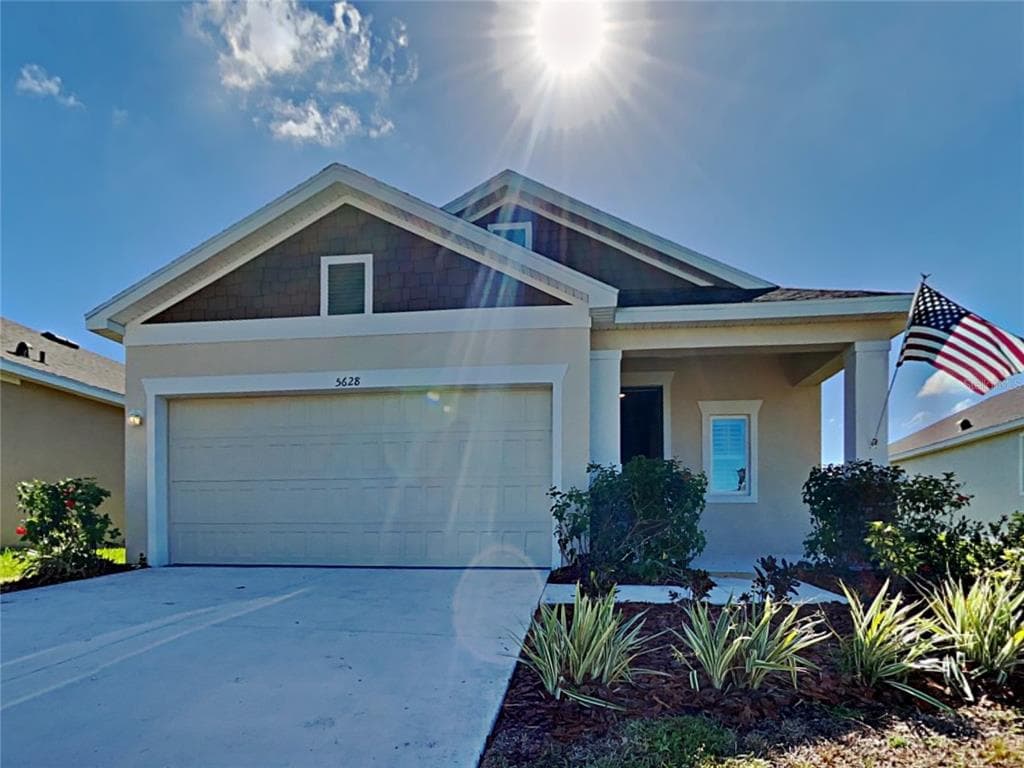5628 SILVER SUN DRIVE APOLLO BEACH, FL 33572