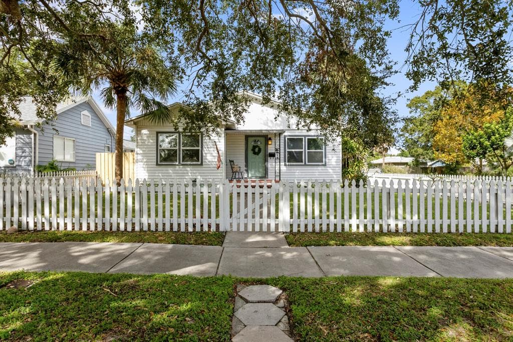 4701 1ST AVENUE N ST PETERSBURG, FL 33713