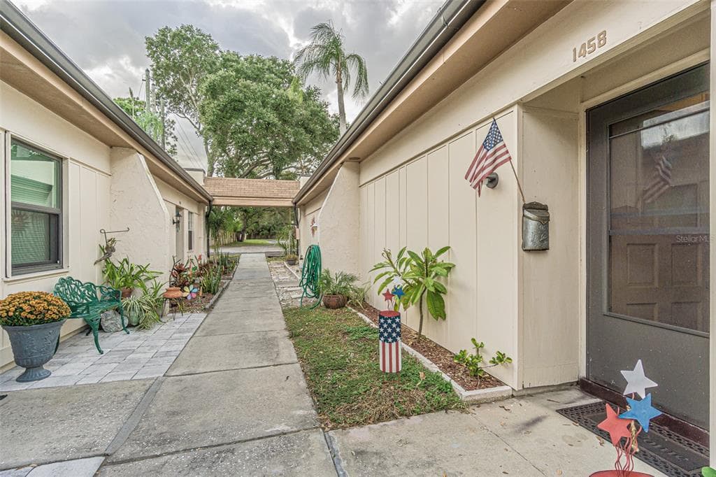 1458 MISSION DRIVE W UNIT 23-E CLEARWATER, FL 33759