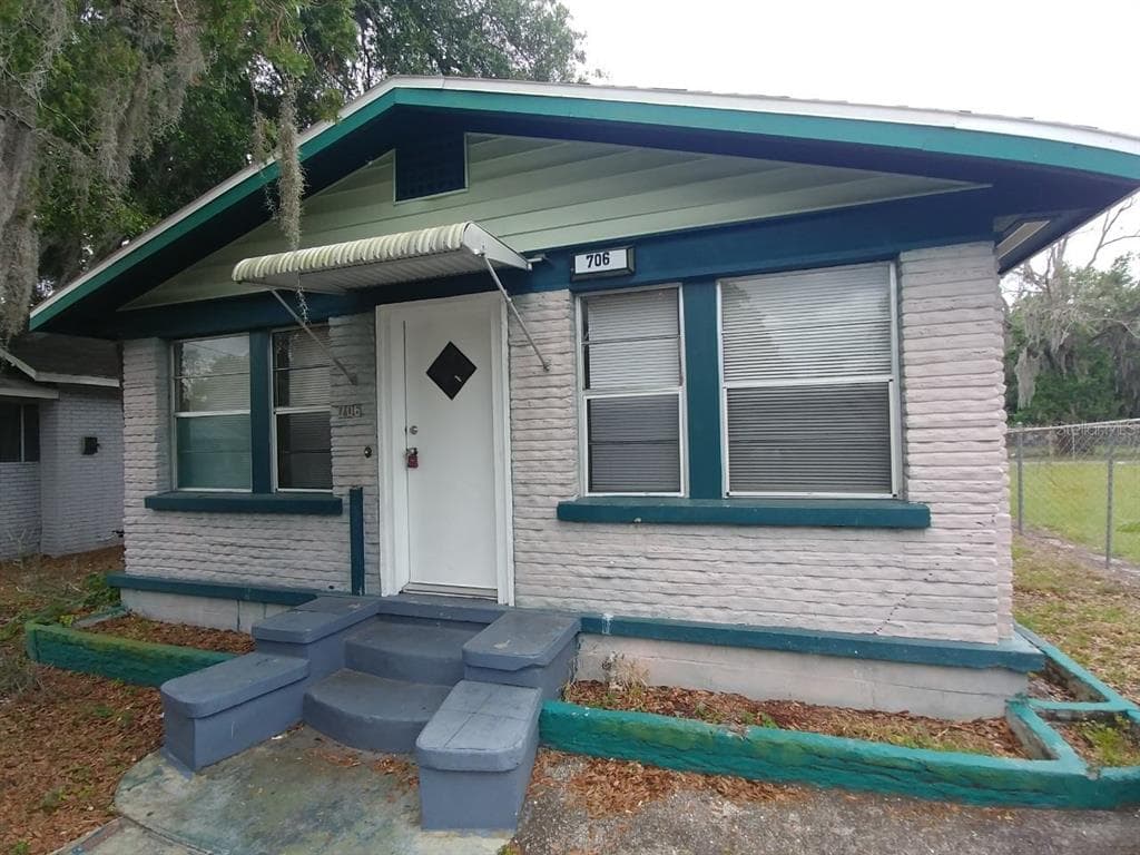 706 W 6TH STREET LAKELAND, FL 33805