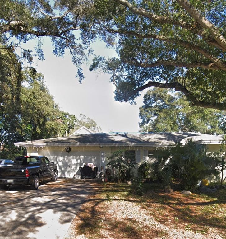 1606 PALMWOOD DRIVE CLEARWATER, FL 33756